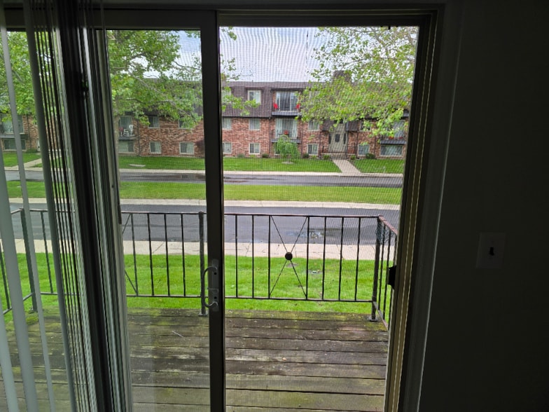 Building Photo - 418 Riviera Dr