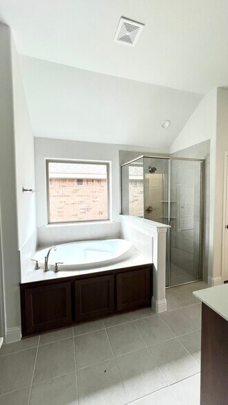 Building Photo - 4428 Mill Falls Dr