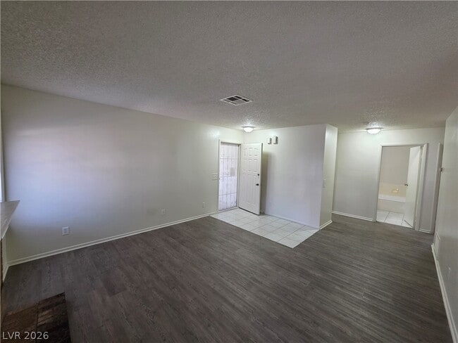 Building Photo - 6671 W Tropicana Ave