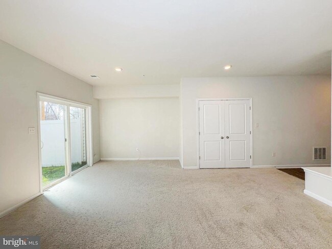 Building Photo - 1713 Red Fox Trl