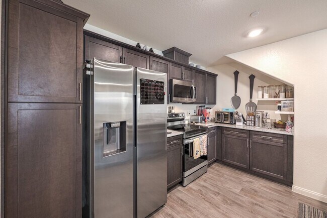 Building Photo - 6816 Citron Mist Ct