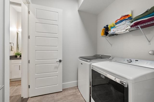 Building Photo - 9467 Timberleaf Dr