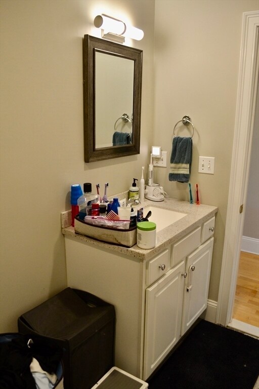 Building Photo - 1306 Columbia Rd