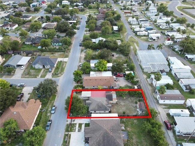 Building Photo - 1814 Mimosa St