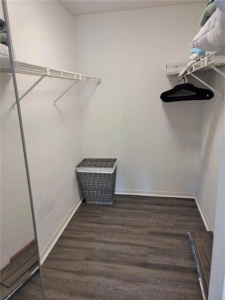 Building Photo - 650 Bird Bay Dr E