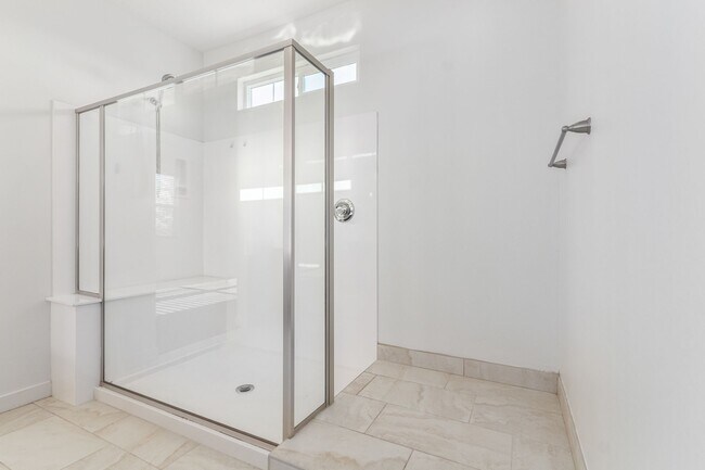 Building Photo - 2327 S Wycliff Cir