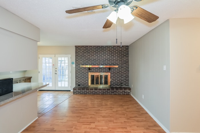 Building Photo - 2614 Chevy Chase Dr