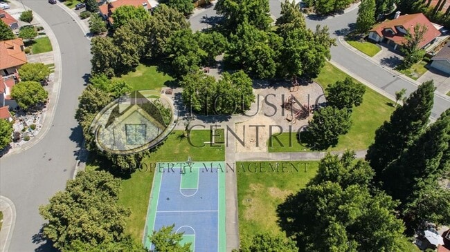 Building Photo - Beautiful Single Story Rental in the Heart of Folsom