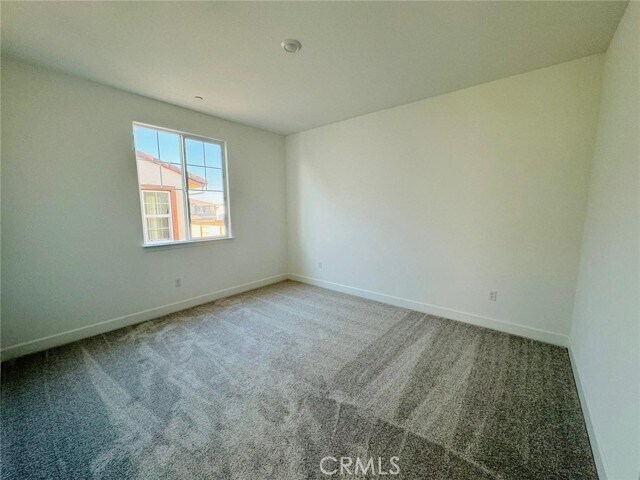 Building Photo - 5042 Brooks Cir