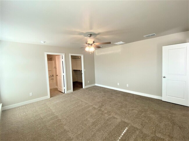 Building Photo - 13806 Avenue Q