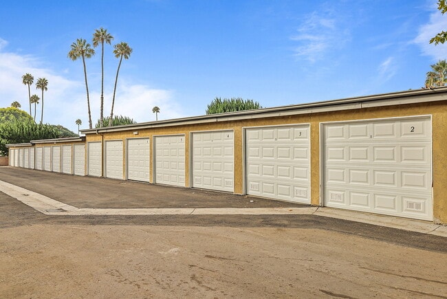 Building Photo - Pinehurst