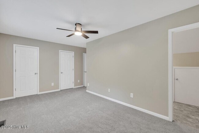 Building Photo - 101 Ole Field Cir