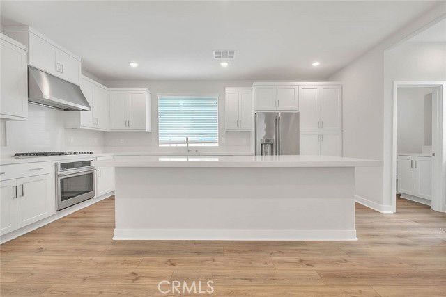 Building Photo - 6 Crown Point Dr