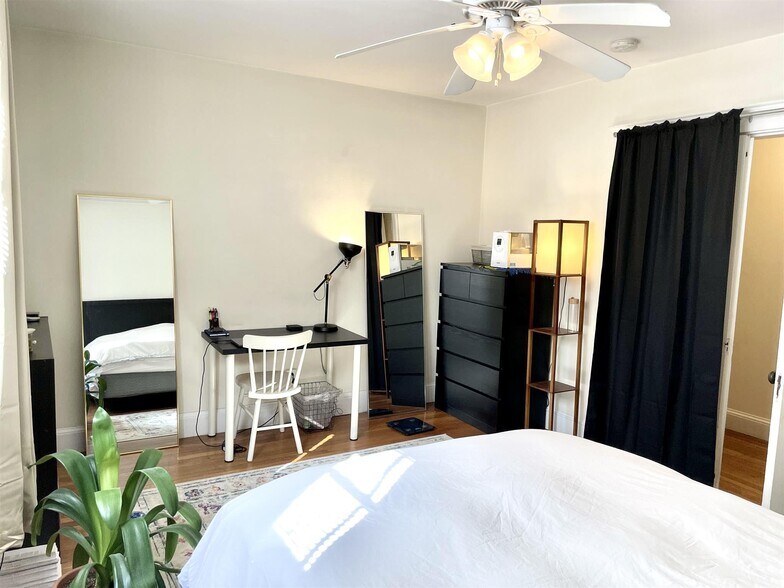 Building Photo - 15 Ellery St