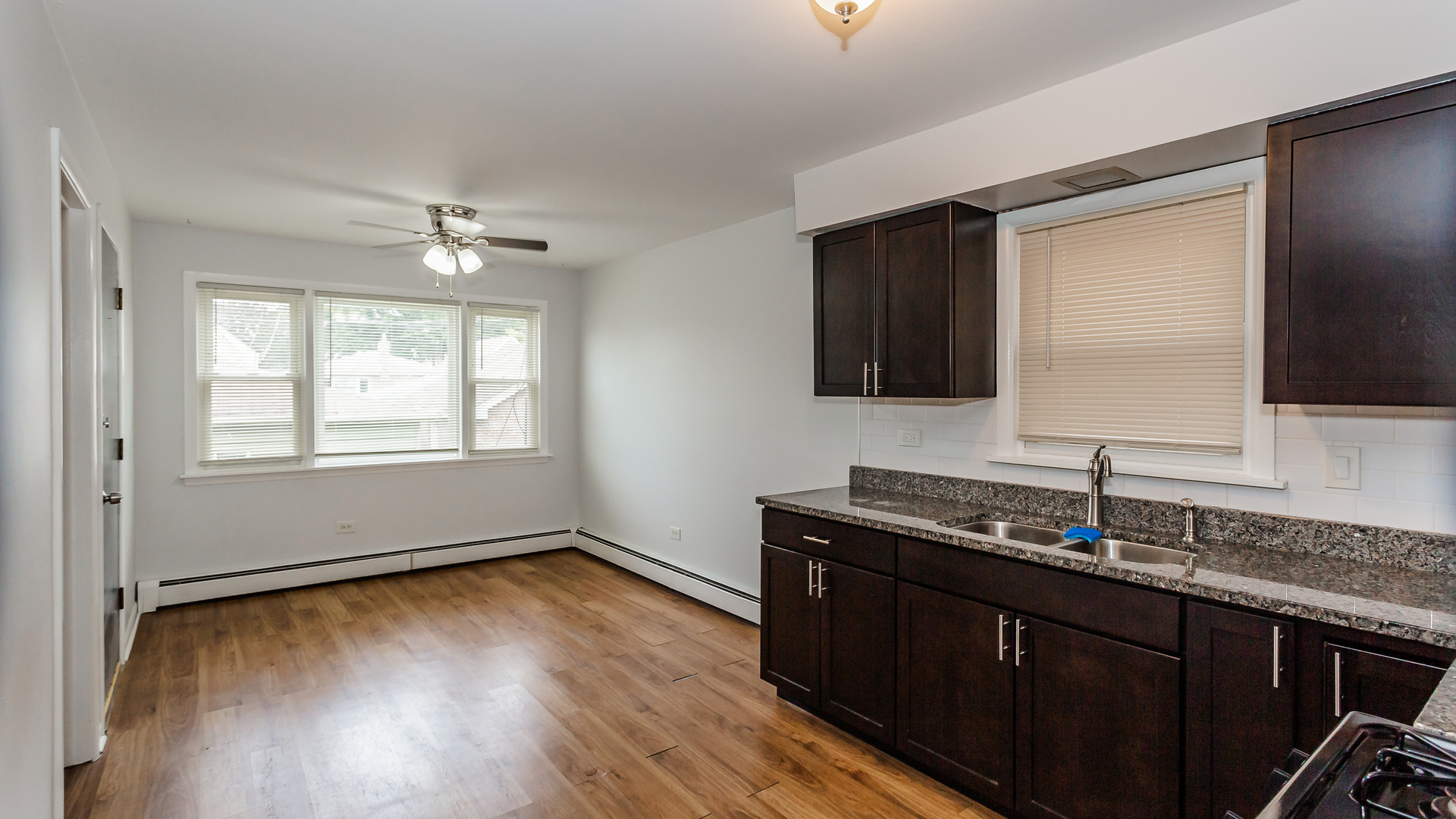 Building Photo - 5940 S Kilbourn Ave