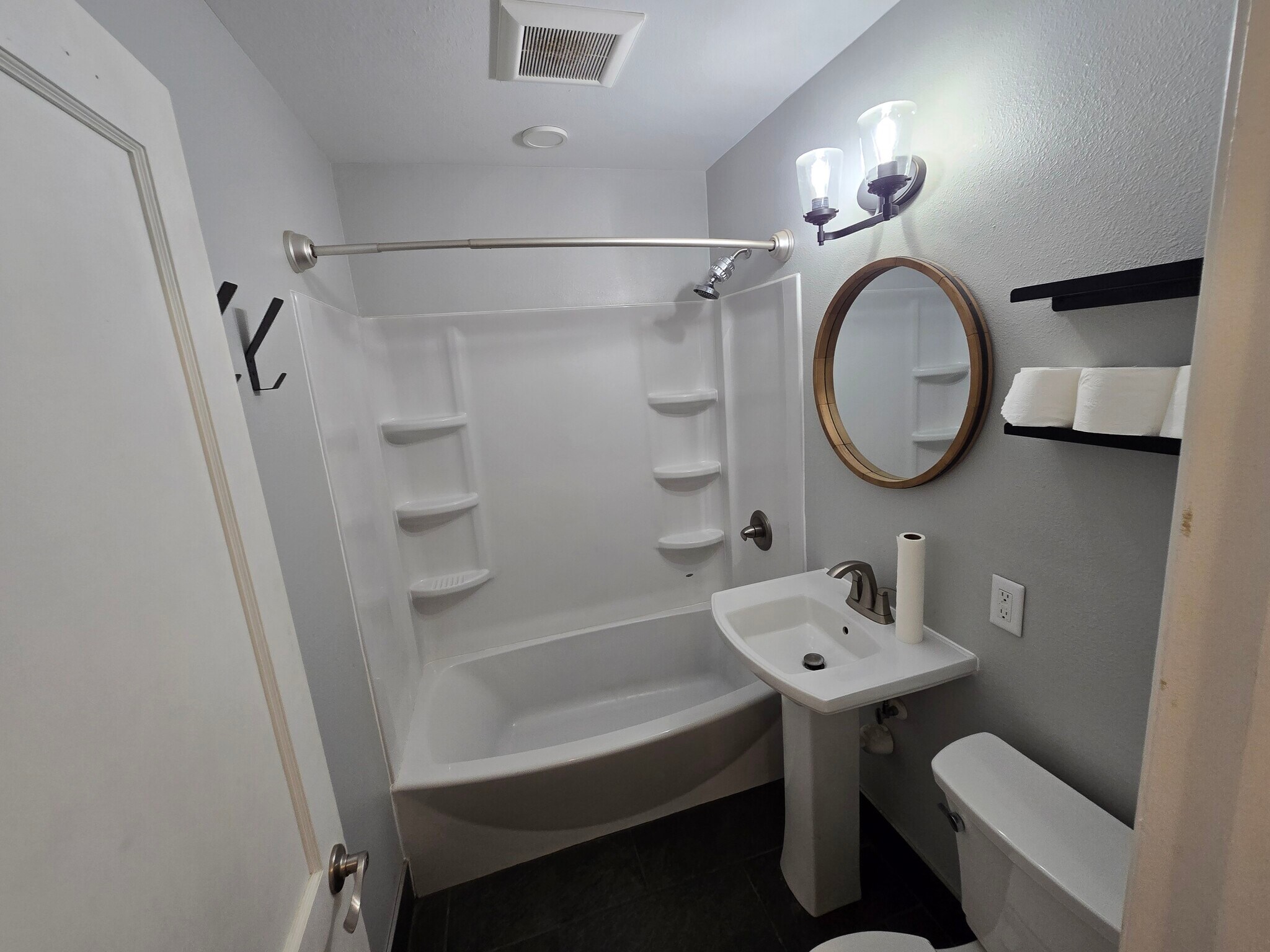Main Floor Bath - 2606 6th Ave N