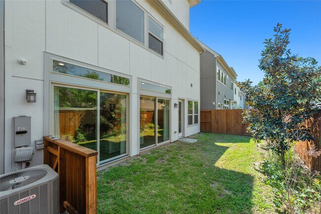 Building Photo - 1711 Leilani Dr