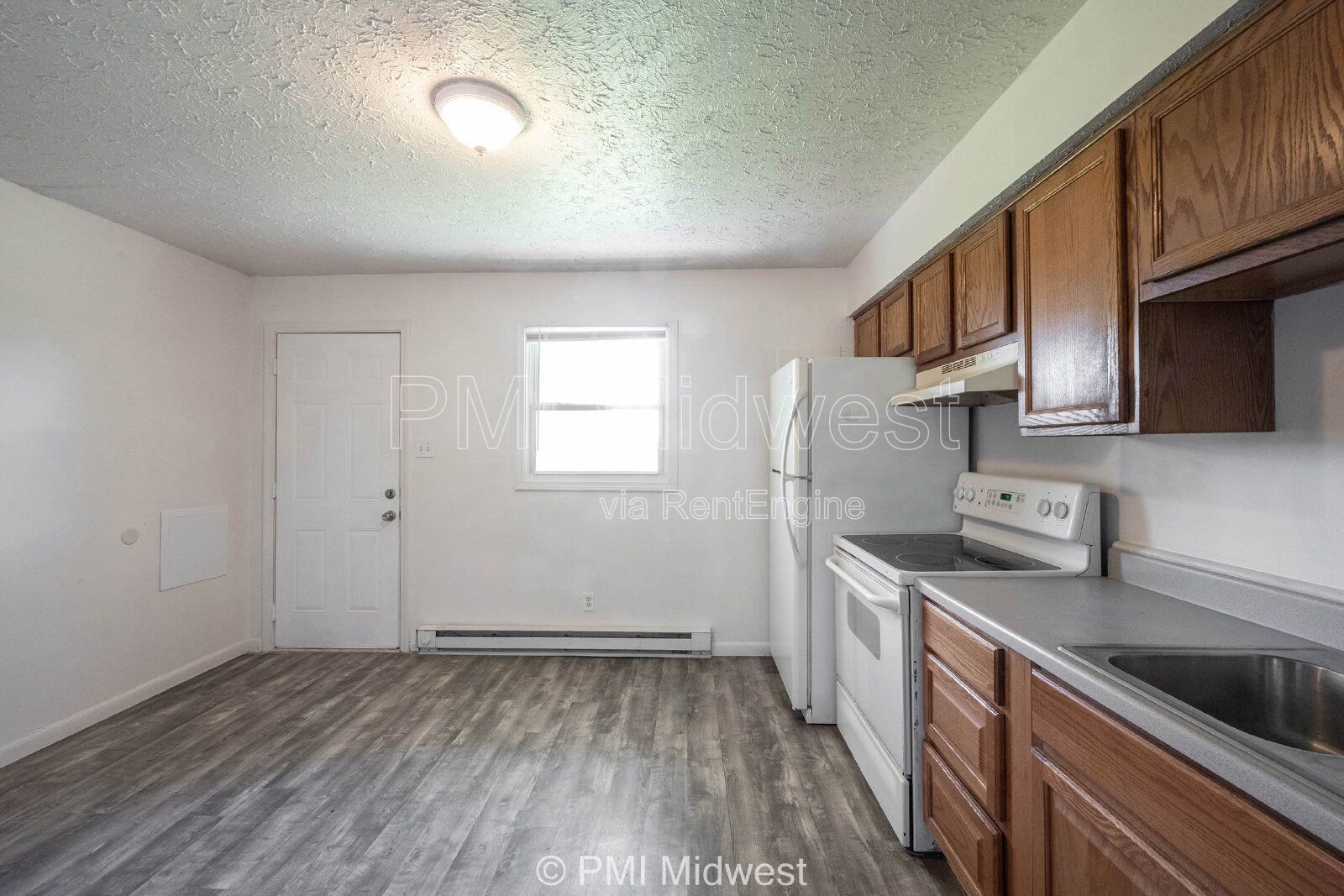 Building Photo - 570 US-52
