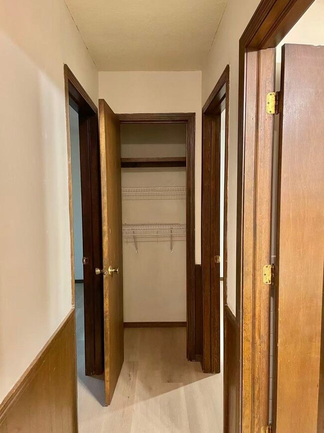 Building Photo - Cute house north Springfield