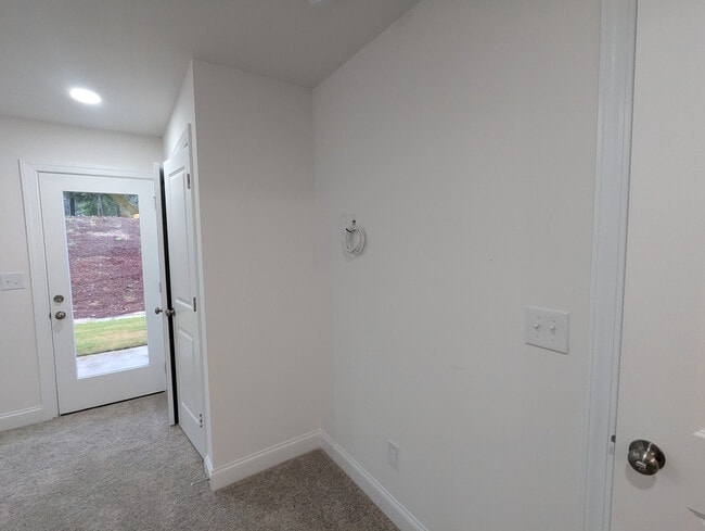 Building Photo - Room in Townhome on Walnut Hill Rd NW
