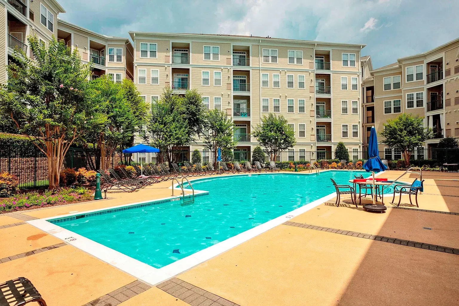 Community Pool - 2465 Army Navy Dr