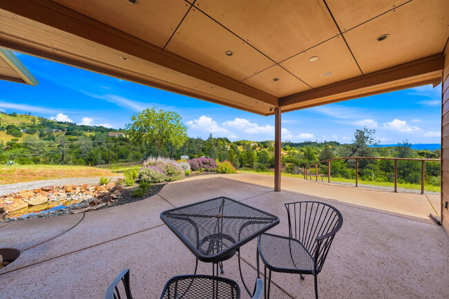 Building Photo - Peaceful Hilltop Retreat with Views | Unfurnished 5BD Executive Home on Private Knoll