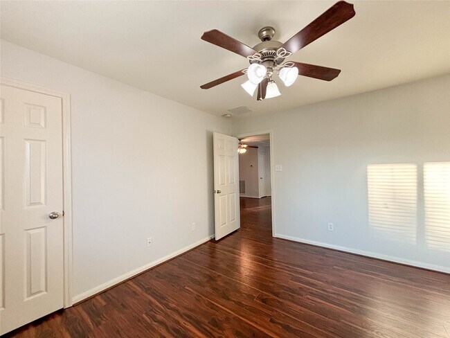 Building Photo - 6023 Indian Creek