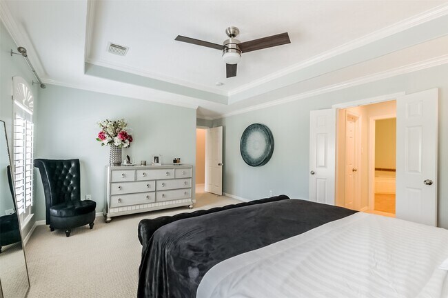 Building Photo - 7515 Shady Villa Walk