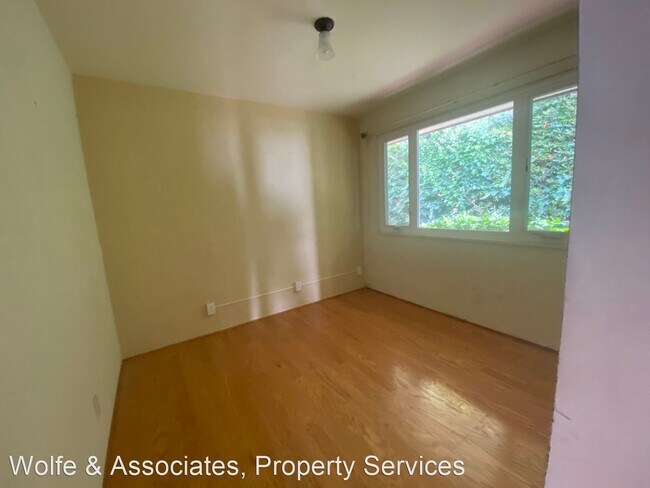 Building Photo - 3 br, 3 bath House - 3323 Cliff Drive