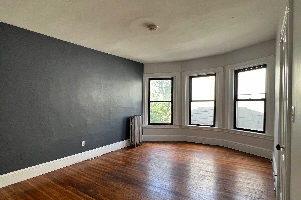 Building Photo - 44 Cedar St