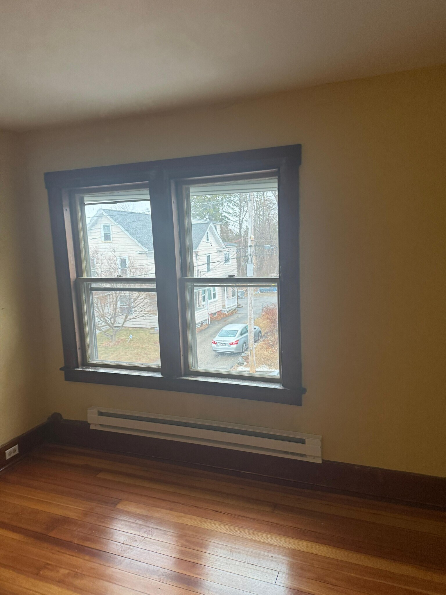 Building Photo - 20 Walnut St