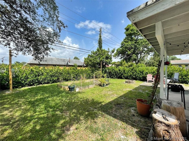 Building Photo - 1501 NW 7th Terrace