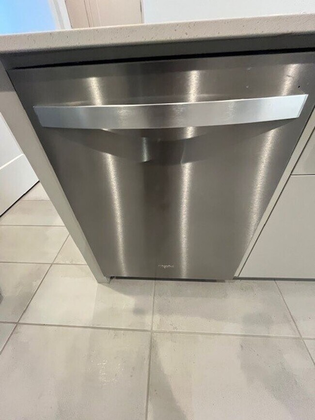 Building Photo - Coming Soon!