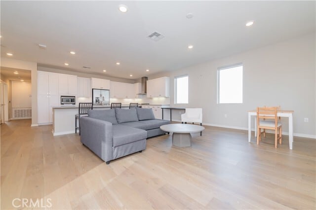 Building Photo - 135 Bowery