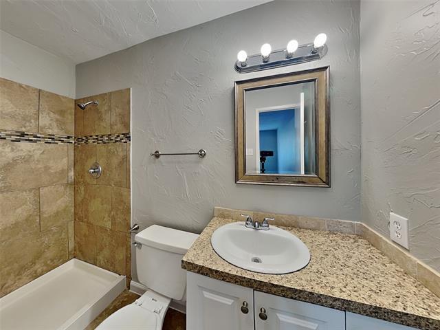 Building Photo - 7512 Parkwood Ln