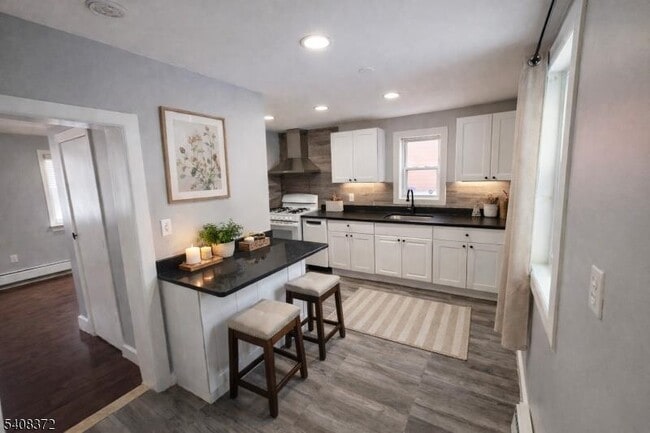 Building Photo - 115 Grant Ave