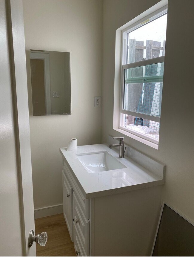 Building Photo - 129 - Nahama Properties LLC