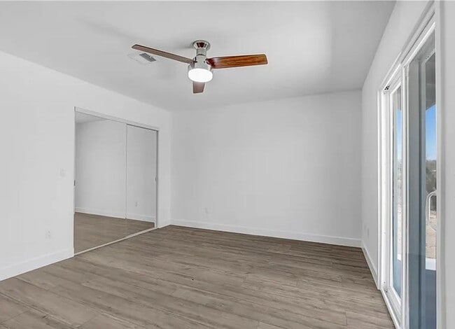 Building Photo - $200 MOVE IN SPECIAL! Newly Remodeled 3 be...