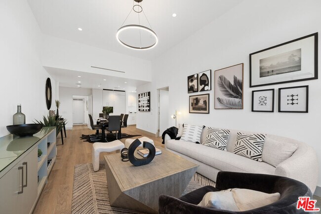 Building Photo - 130 S Sepulveda Blvd