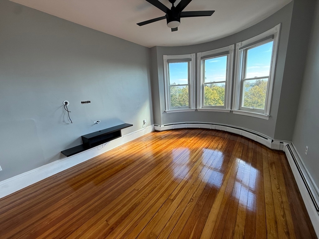 Building Photo - 1518 Columbia Rd