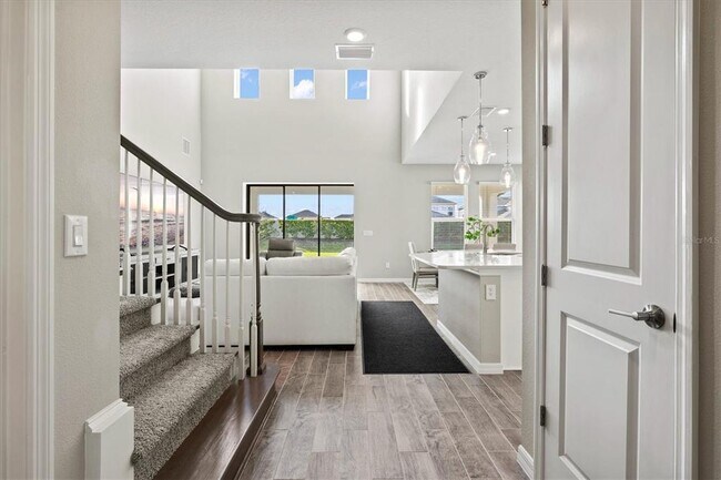 Building Photo - 9312 Tequila Sunrise Dr