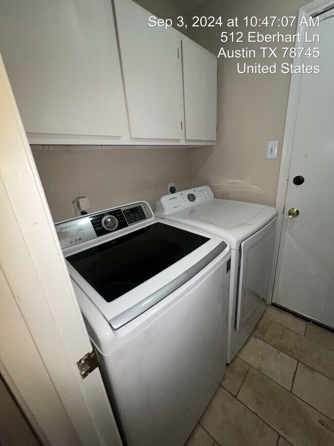 Building Photo - 512 Eberhart Ln