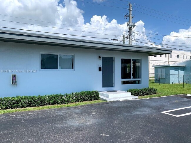 Building Photo - 14154 SW 88th Ave