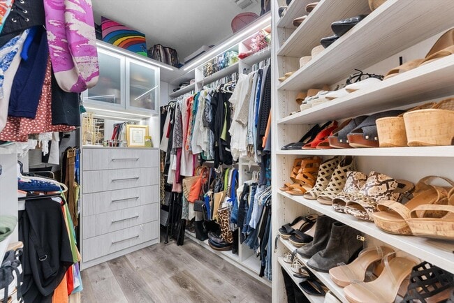 Building Photo - 4487 NW 42nd Terrace