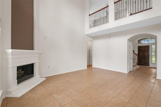Building Photo - 114 E Lasting Spring Cir