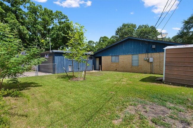 Building Photo - 3808 Avenue O