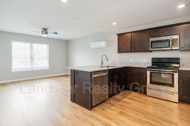 Building Photo - 9115 Fern Creek Rd