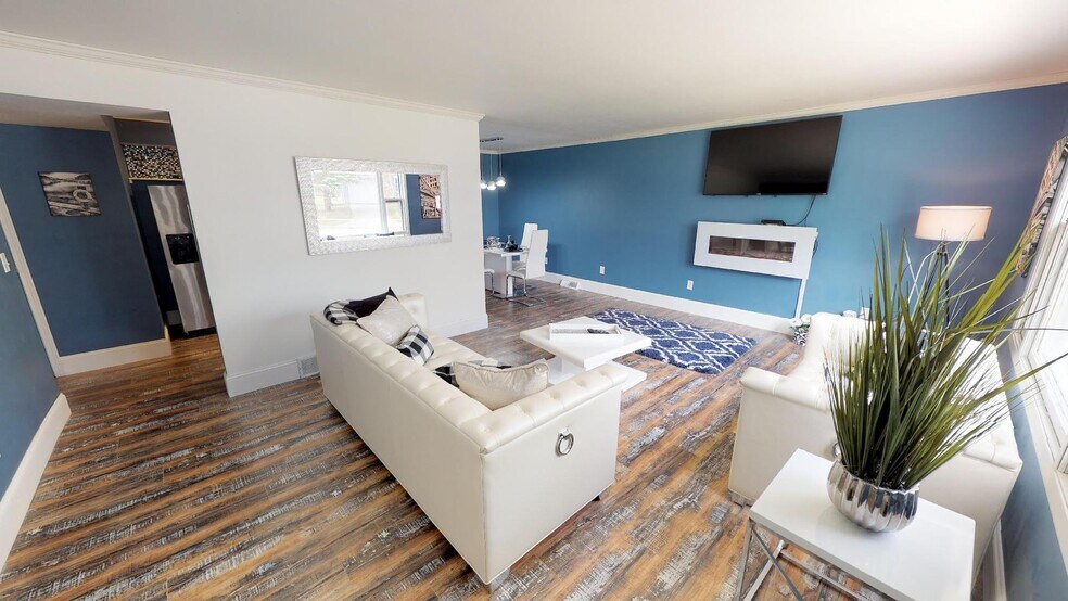 Building Photo - 303 Westbrook Drive