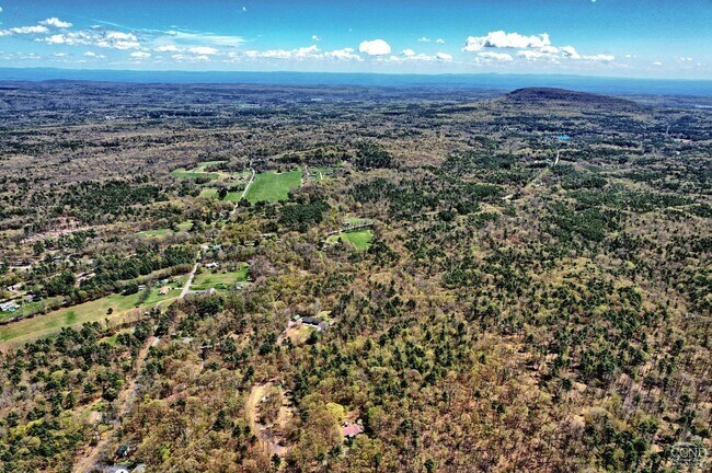 Building Photo - 561 Bald Hill Rd S