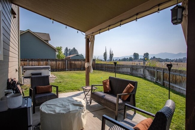 Building Photo - Modern Home in 44 Ranch